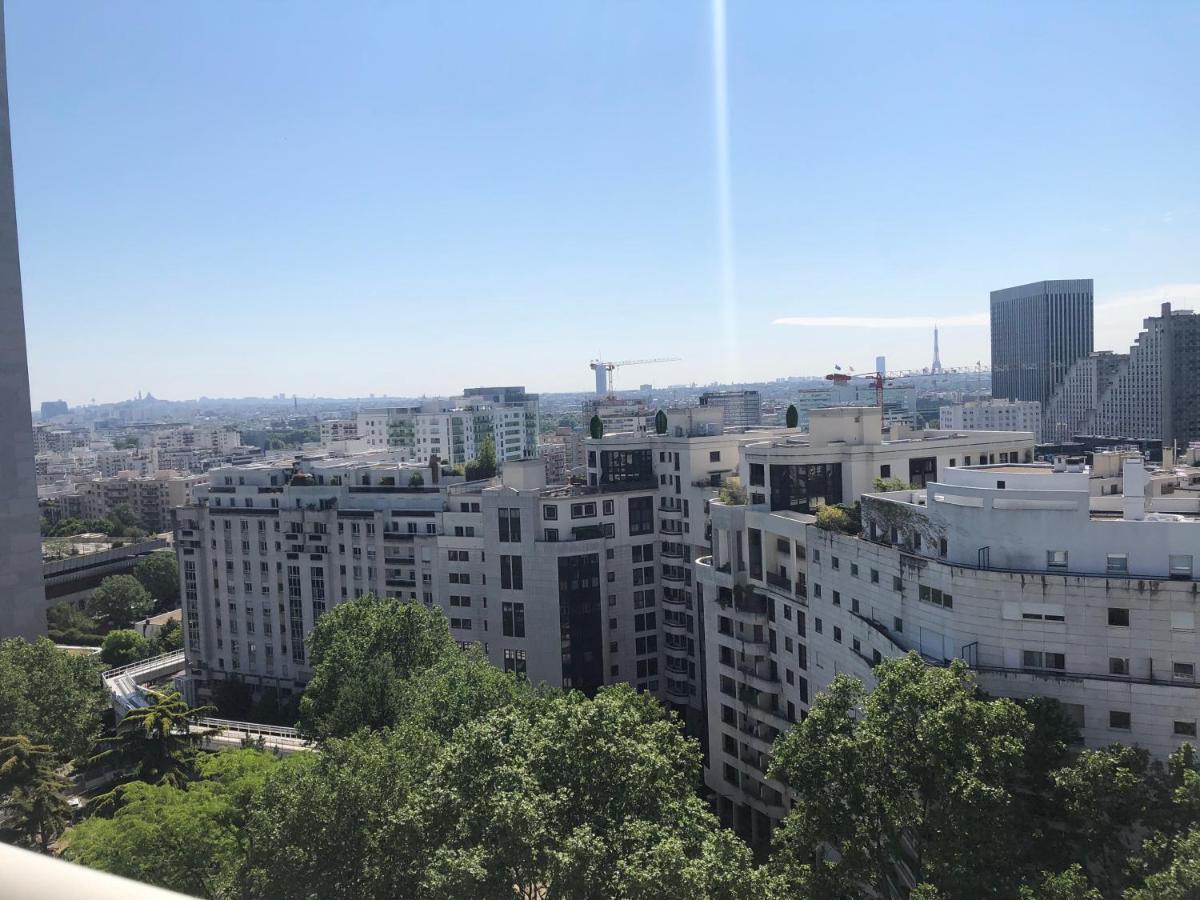 Star Of Life Apartment Courbevoie Exterior foto